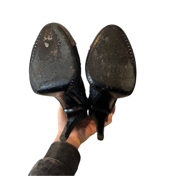 Chanel glitter cap toe bootie - size 37.5 - Picture 9 of 9